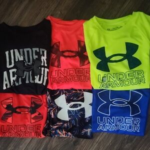 Under Armour Black and Red Short Sleeve Tees Athletic Performance